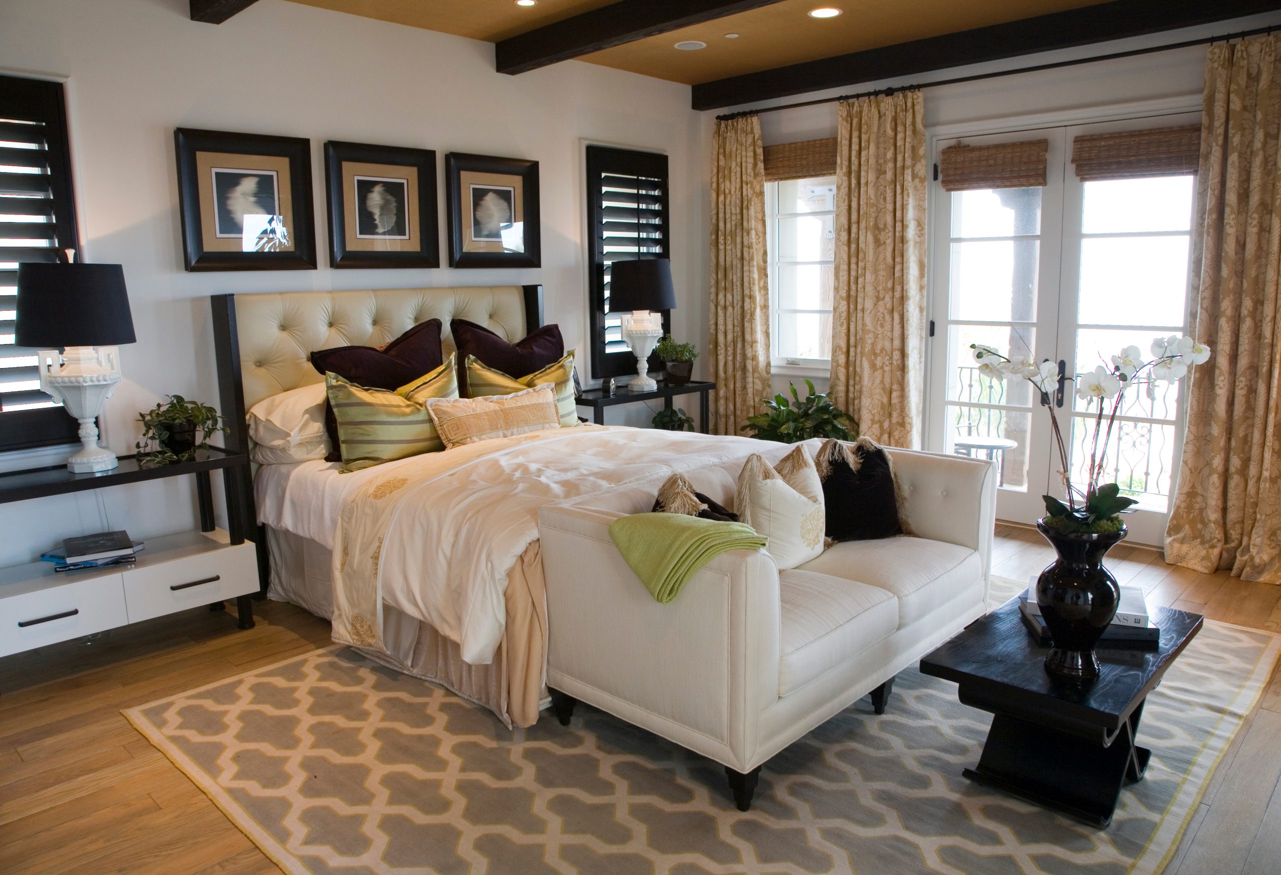 Luxury interior design living room by Marta Cecilia, El Dorado Hills